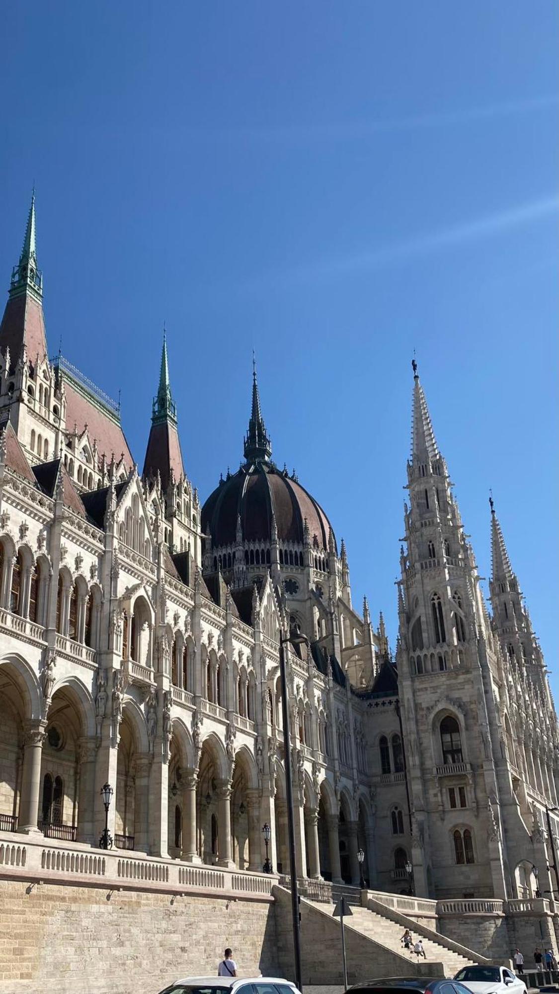 Perla Luxory 1. * Budapešť
